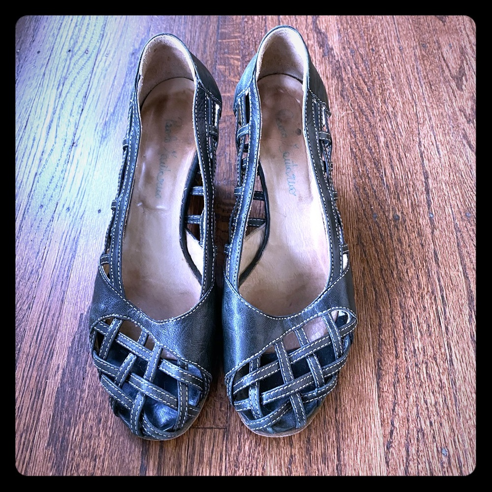 Italian low pumps